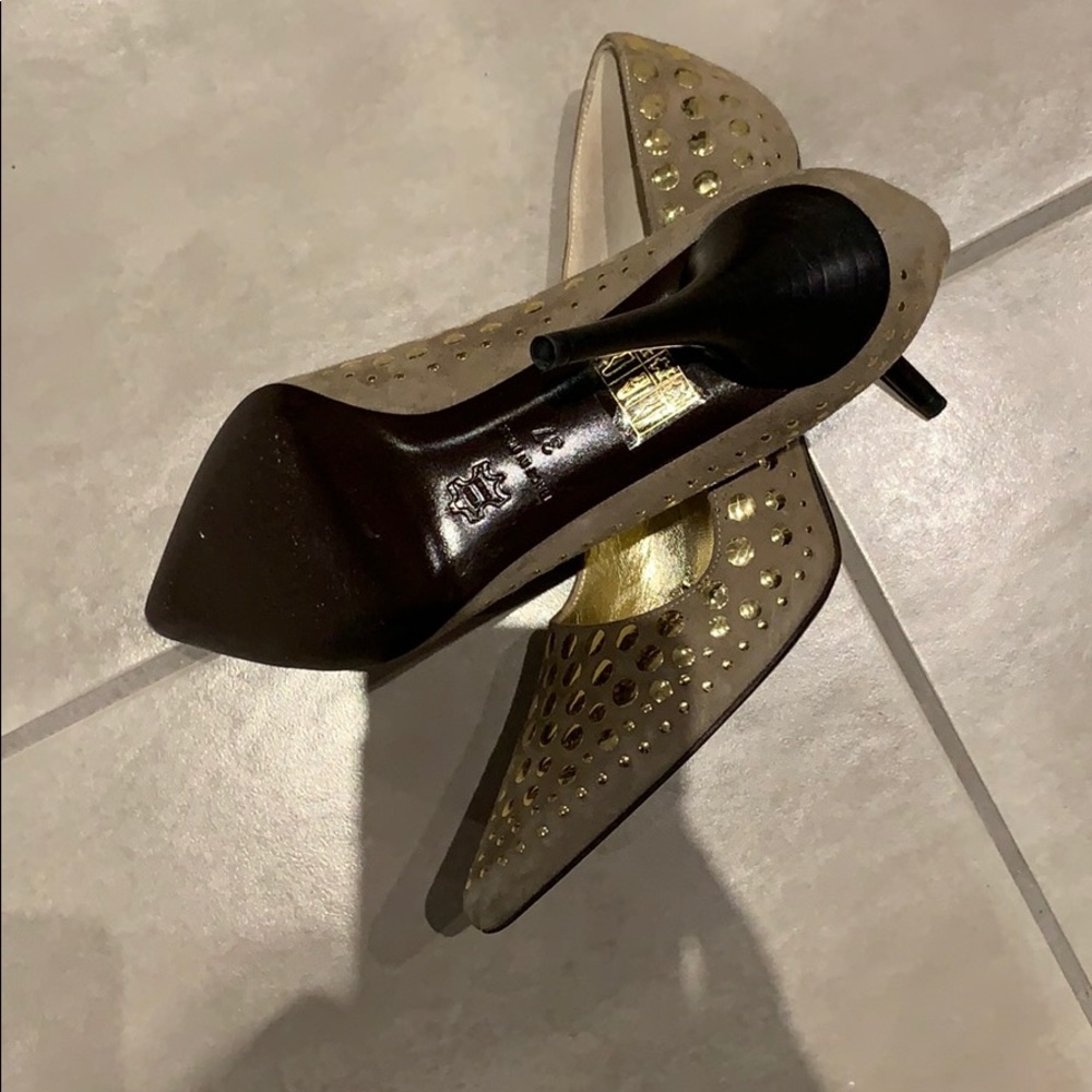 Heels - Picture 6 of 6